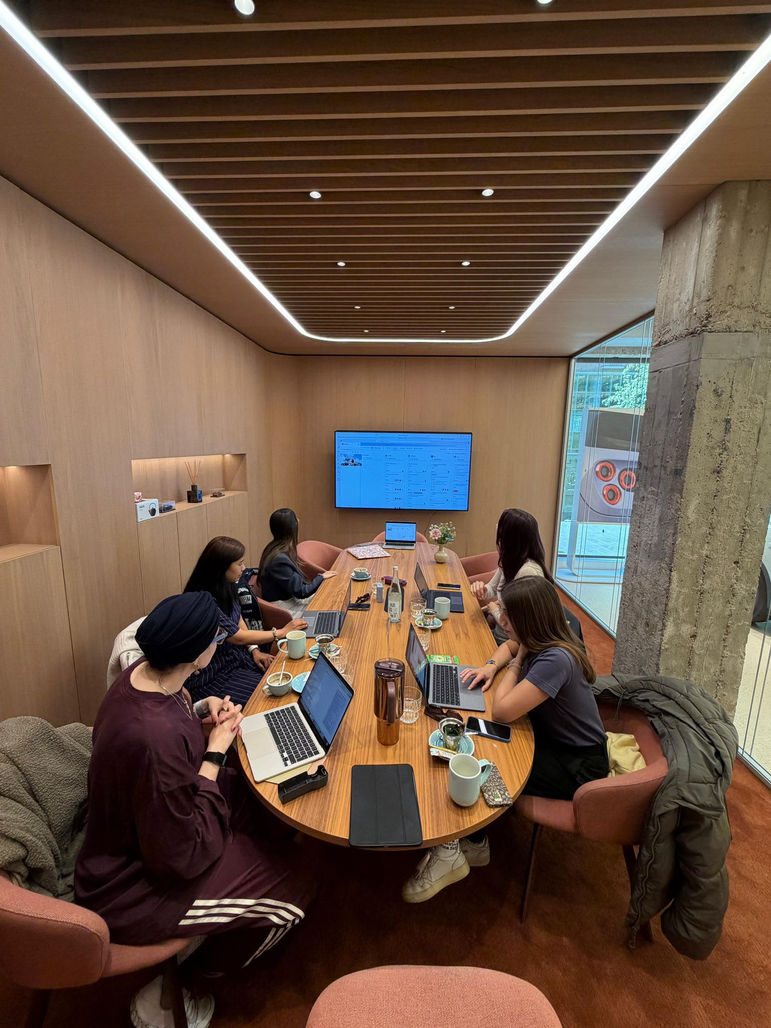 Meetings photo 6